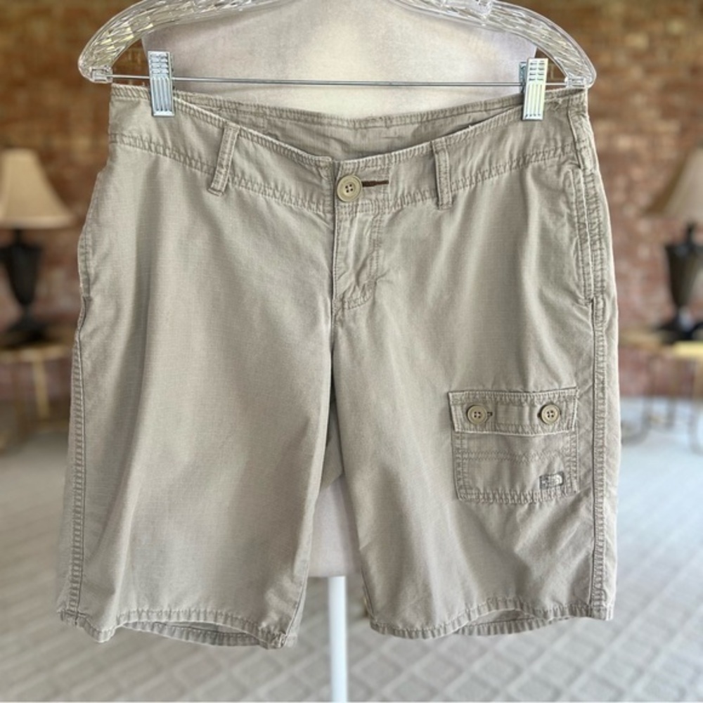 The North Face Bermuda Shorts 8 Women’s Cargo Grey Putty